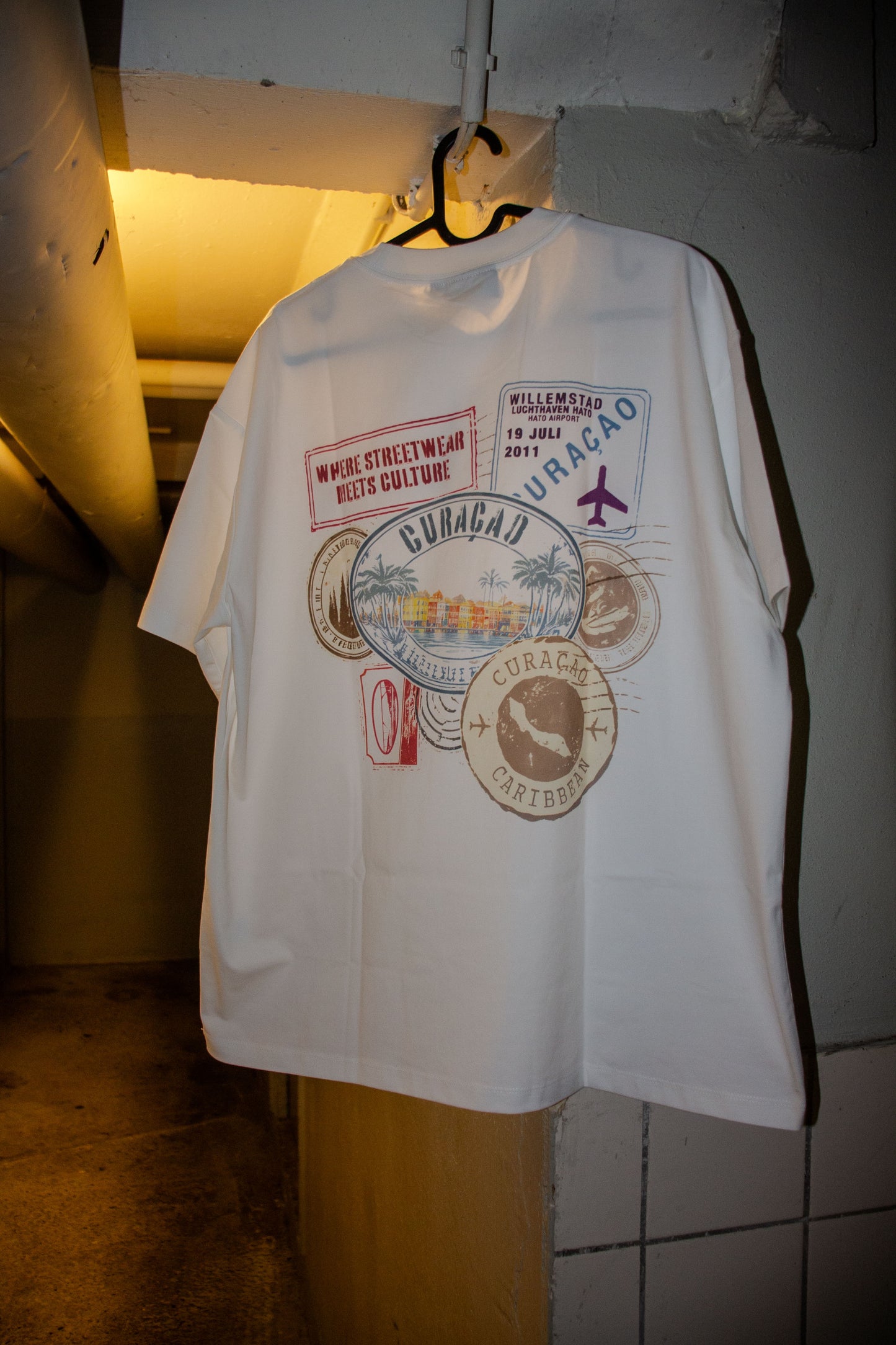 TRAVELER TEE