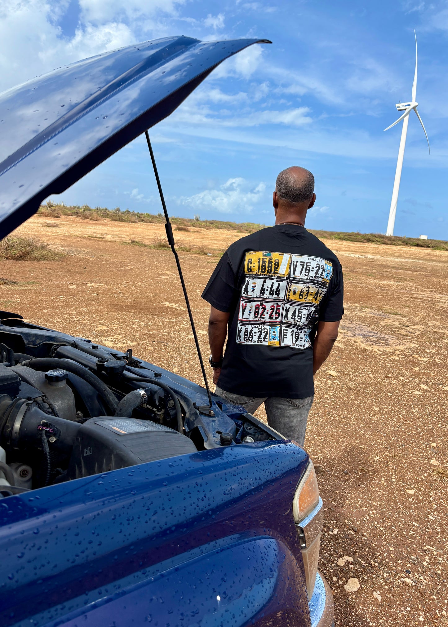 PLACH’I NUMBER TEE